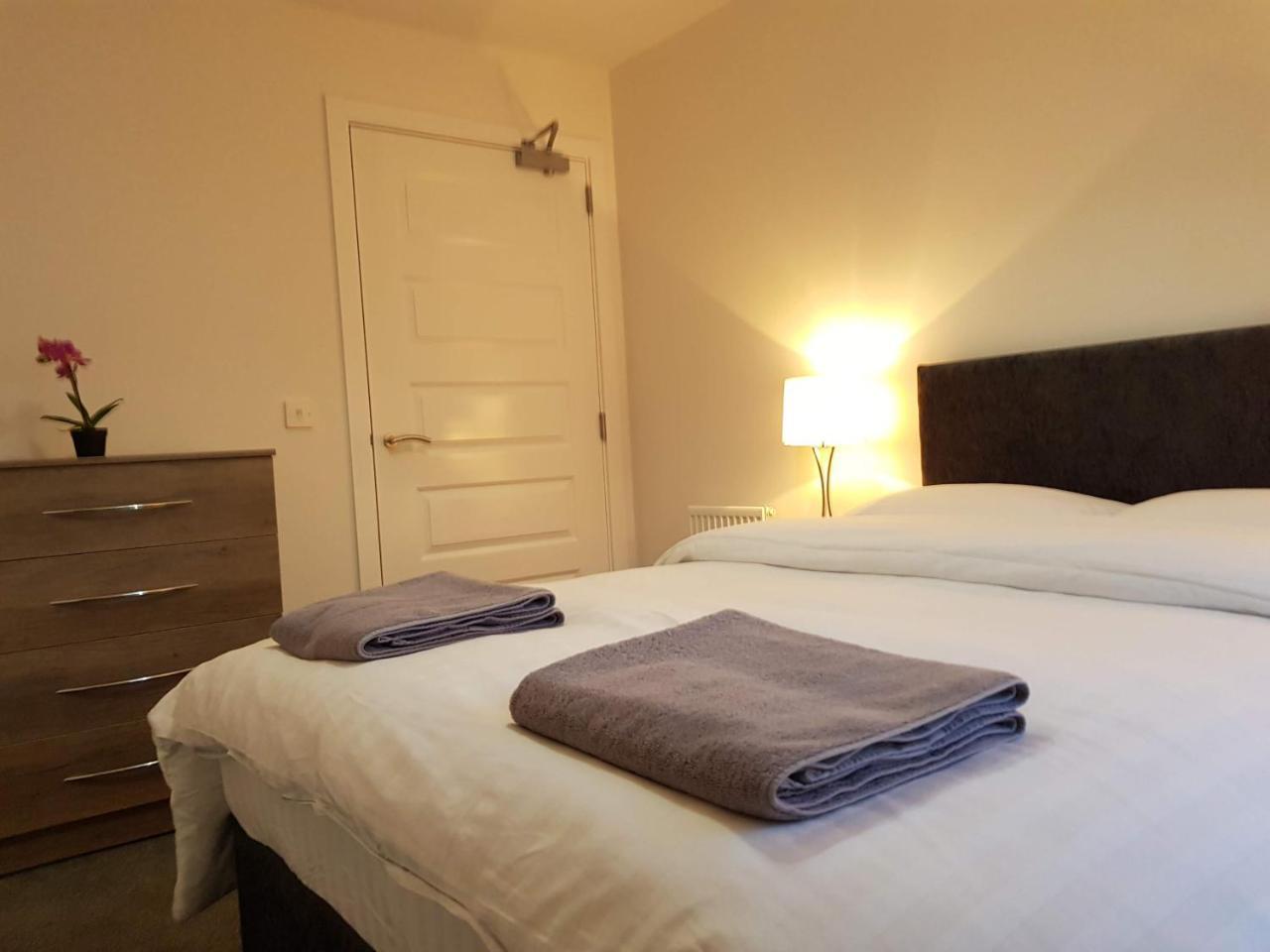 11 Royal View Apartments 스털링 외부 사진